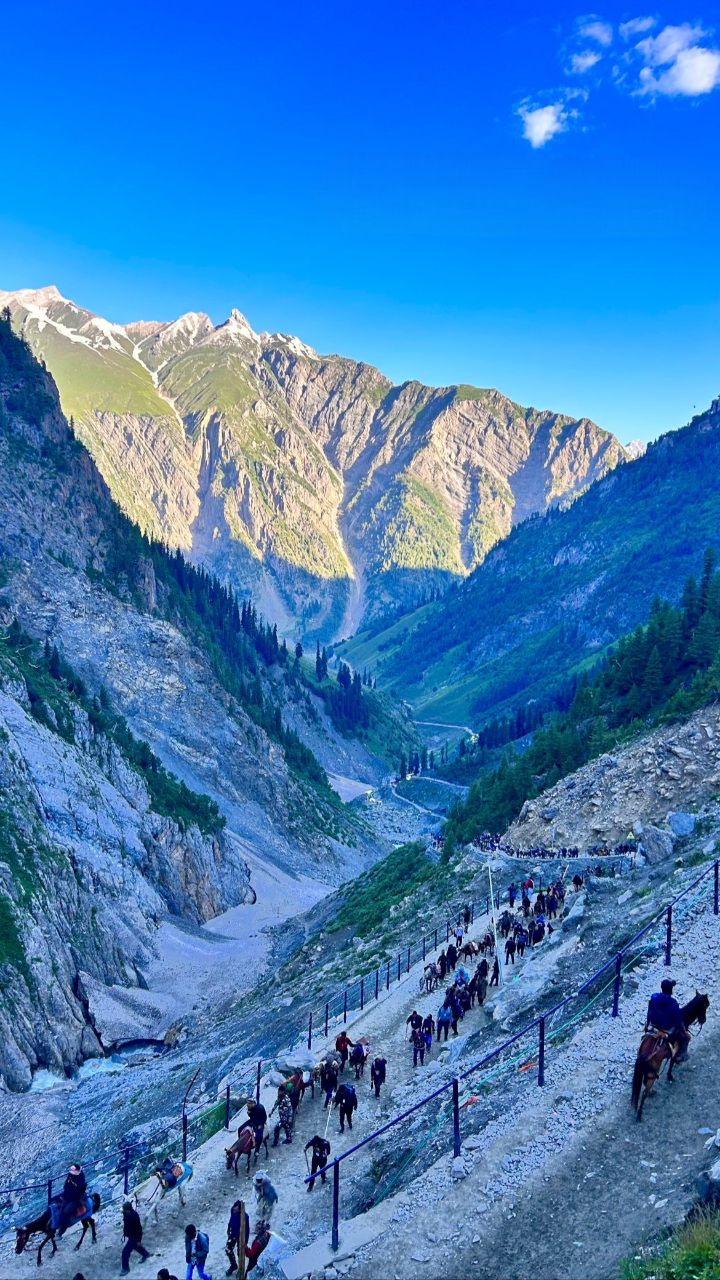 destination image
